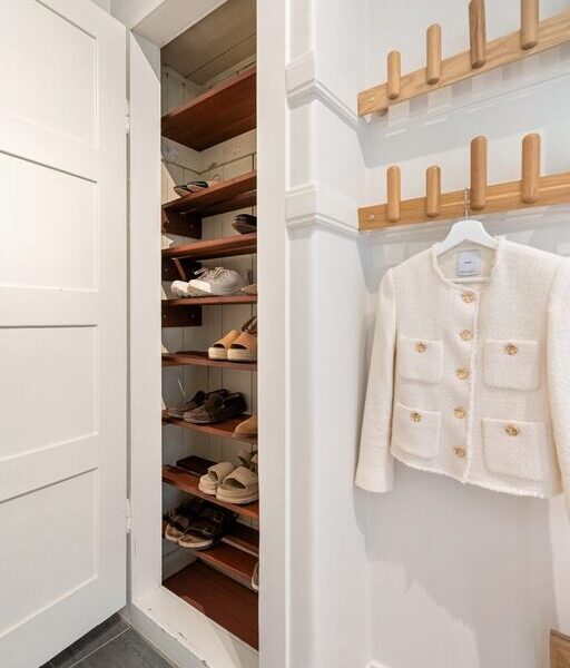 Simple Ways to Organize Your Entryway for a Tidy Home