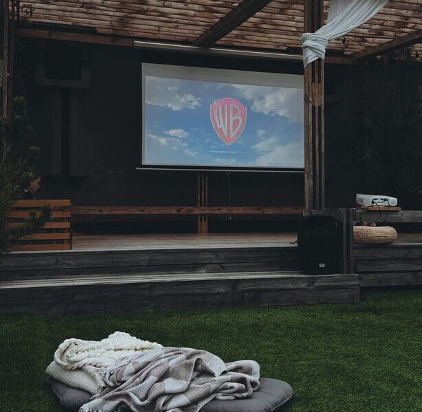 How to Plan a Perfect Screen-Light Evening